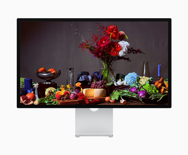 Apple Studio Display 27″ (2026), Standard Glass, Tilt & Height, Silver (серебристый)