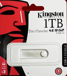 Память USB Flash 1 ТБ Kingston Gray (USB 3.0) Память USB Flash 1 ТБ Kingston Gray (USB 3.0)
